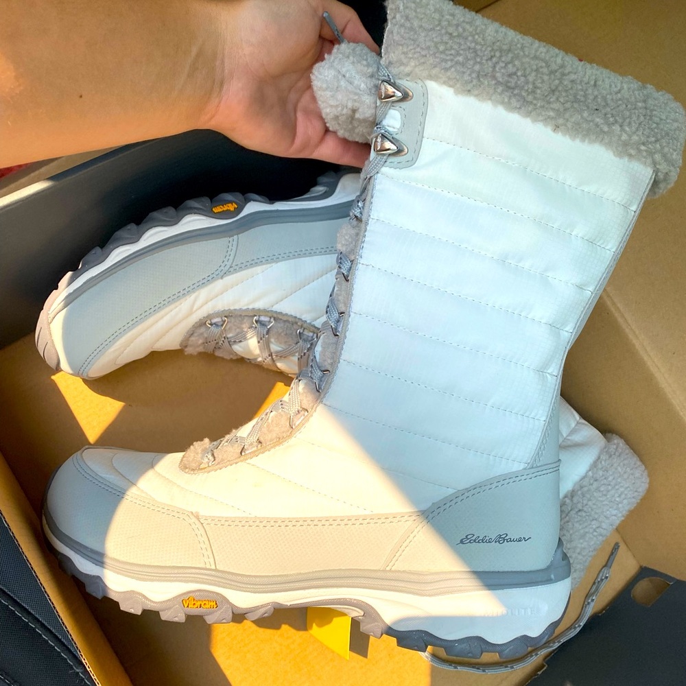 BRAND NEW Eddie Bauer Winter Boots